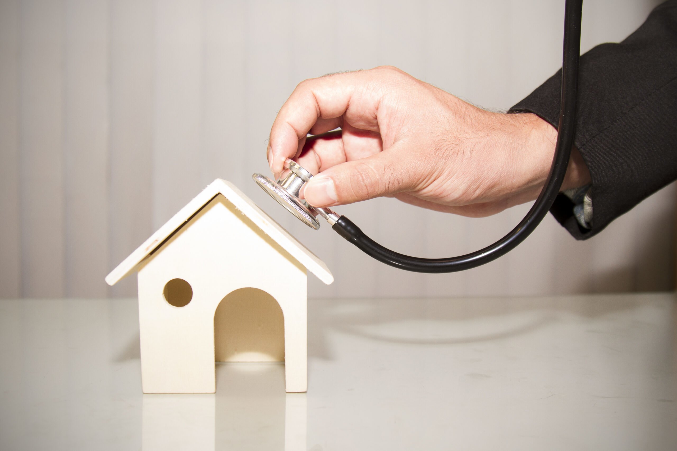 Epäiletkö kärsiväsi puutteellisen ilmanvaihdon aiheuttamista sisäilmaongelmista