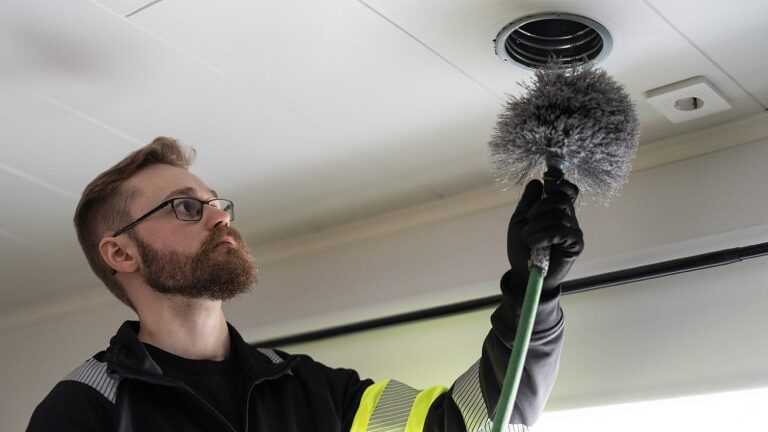 Miksi vanhat talot haisevat?